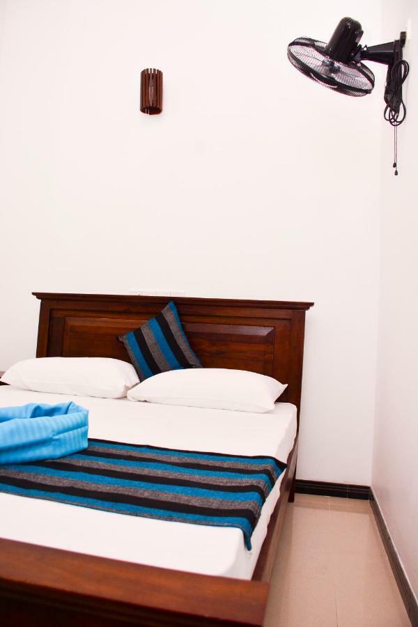 Hotel Brisa Marina Negombo Exterior foto