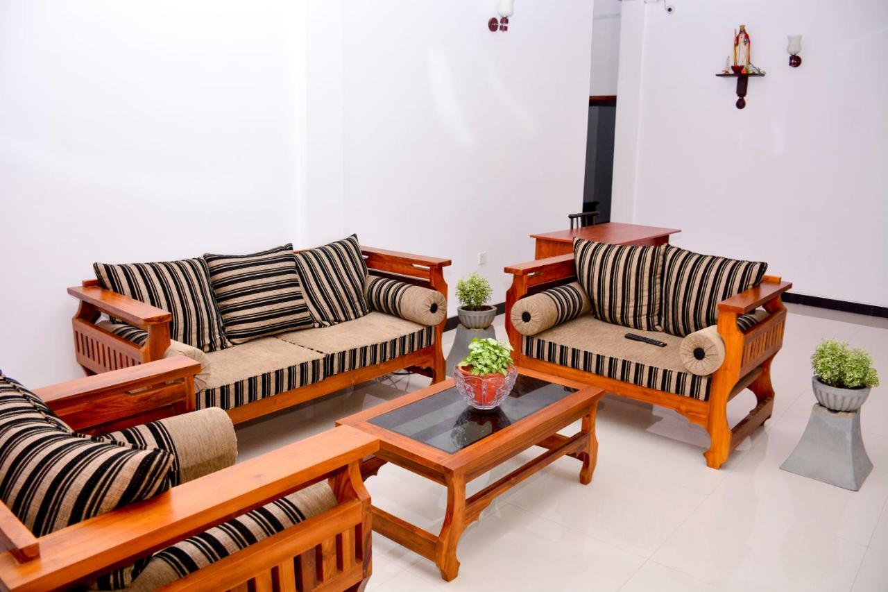Hotel Brisa Marina Negombo Exterior foto