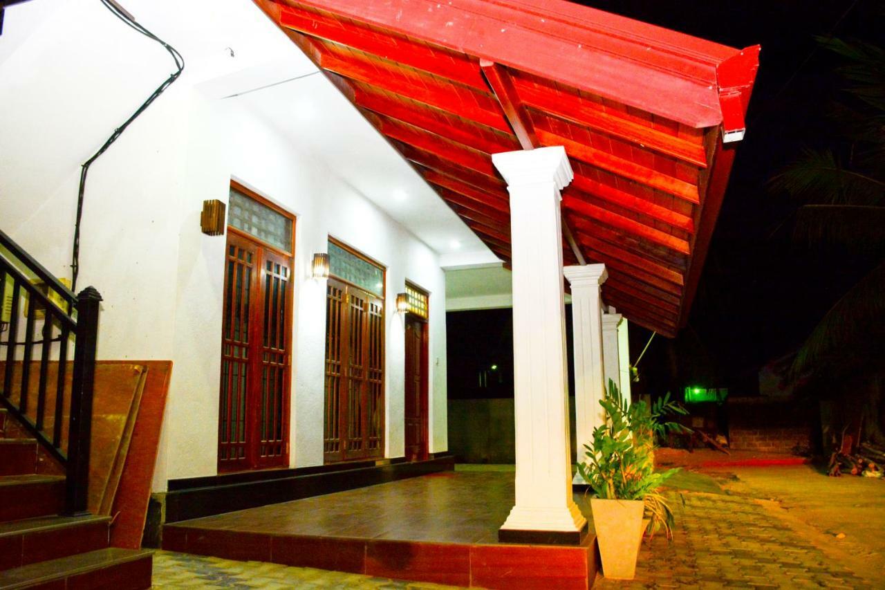 Hotel Brisa Marina Negombo Exterior foto