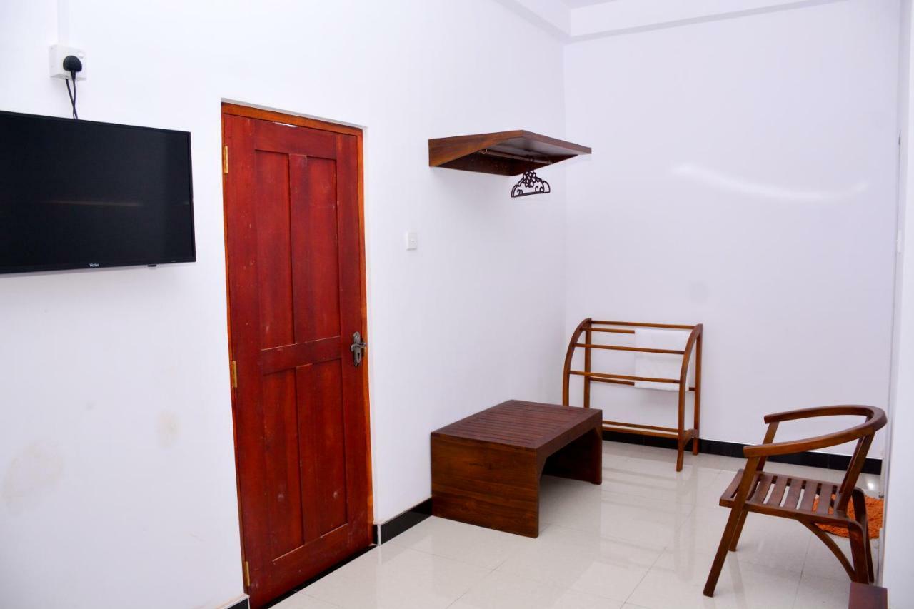 Hotel Brisa Marina Negombo Exterior foto